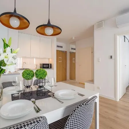 Kasprowicza 20a Klimatyzacja Basen Fintess Sauny Parking Bawialnia Zmywarkataras Wysoki Standard W Pelni Wyposazony Apartment *